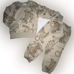 NWOT Lion King Sweat Set 18-24 months